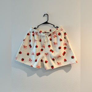 NWOT Strawberry shortcake short (L)